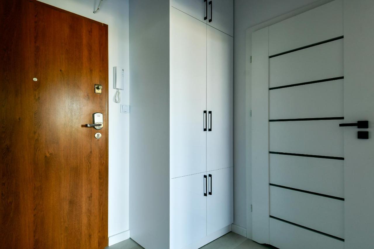 Apartament32 Golden Vip -Duze Miejsce Postojowe- オルシュティン エクステリア 写真